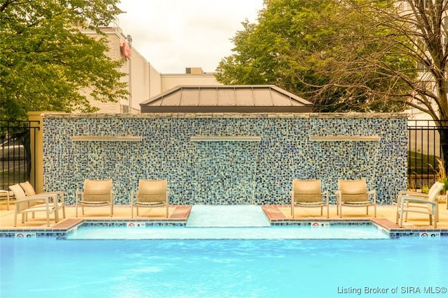 pool fountain, can be heard from balcony | Image 20