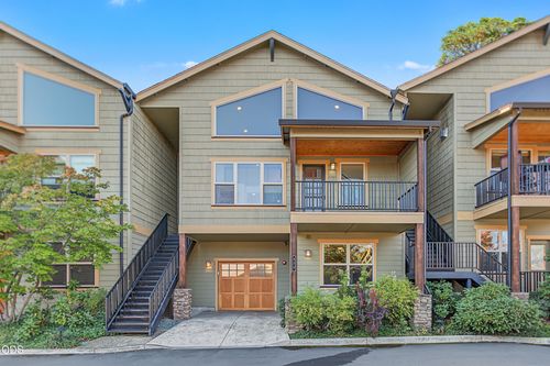 470 Beach St, Ashland, OR, 97520-3210 | Card Image