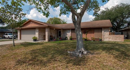 9334 Moon Beam Trl, Corpus Christi, TX, 78409-2608 | Card Image