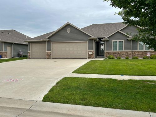 3820 Park Pl, South Sioux City, NE, 68776-5464 | Card Image