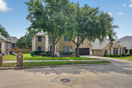 1426 Levee Ln, Cedar Hill, TX, 75104-4008 | Card Image