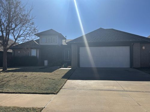 2404 Nw 174th St, Edmond, OK, 73012-7105 | Card Image