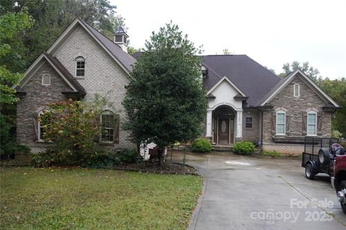 13631 William Stowe Dr, Charlotte, NC, 28262-4410 | Card Image