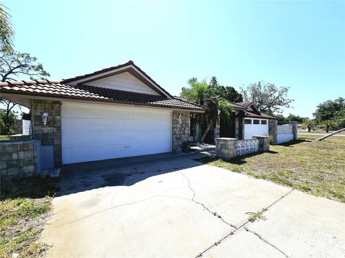 2411 Belle Rd, ENGLEWOOD, FL, 34223-6306 | Card Image