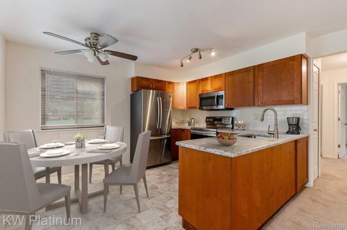38600 Lanse Creuse St, Harrison Township, MI, 48045-2060 | Card Image