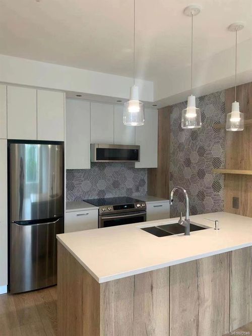 206-1588 North Dairy Rd, Saanich, BC, V8T3V4 | Card Image