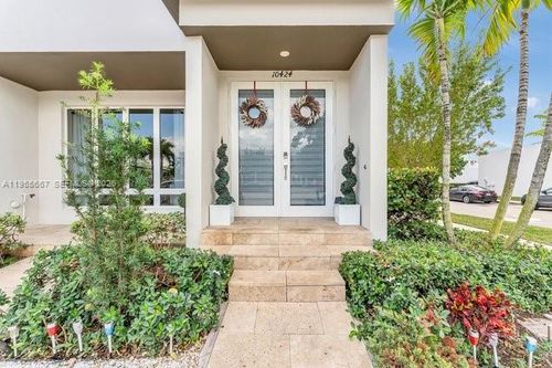 10424 Nw 66th St, Doral, FL, 33178-3899 | Card Image