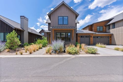 61309 Howe Way, Bend, OR, 97702-3831 | Card Image