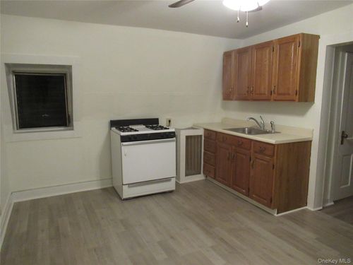 apt-3-26 Oakland Ave, Warwick, NY, 10990-1538 | Card Image