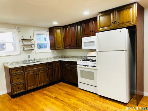 49 Pleasant St, Ansonia, CT, 06401-3067 | Card Image