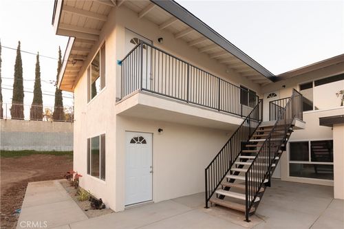 651 Ward St, La Habra, CA, 90631-4039 | Card Image