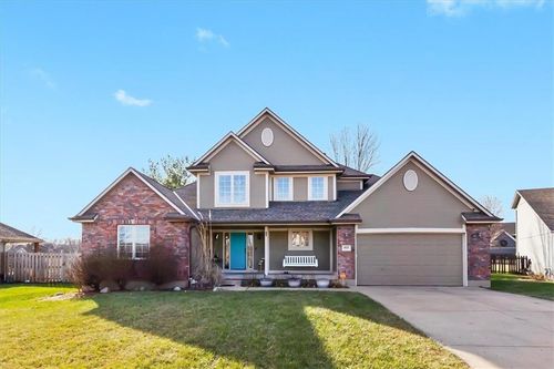 1607 Nw Pin Oak Ct, Grain Valley, MO, 64029-8363 | Card Image