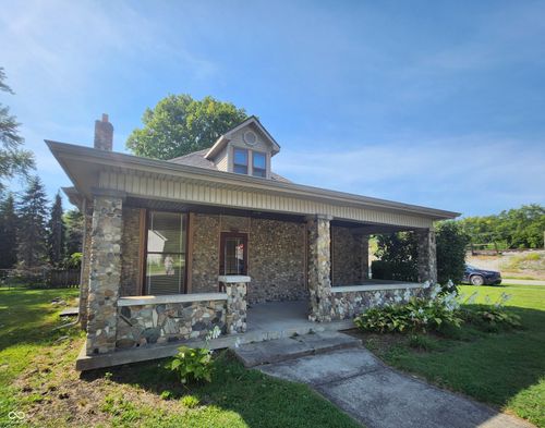 237 N Poplar St, Morristown, IN, 46161-4625 | Card Image