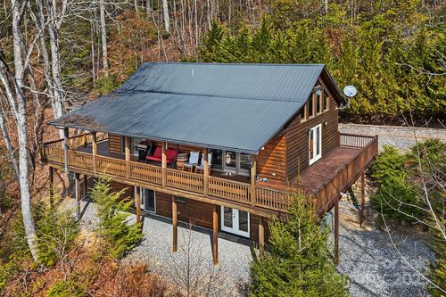61 Turtle Rock Ln, Tuckasegee, NC, 28783-8885 | Card Image