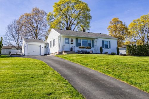 152 Ingomar Dr, Greece, NY, 14612-1732 | Card Image