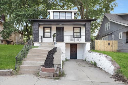 3814 Mersington Ave, Kansas City, MO, 64128-2745 | Card Image