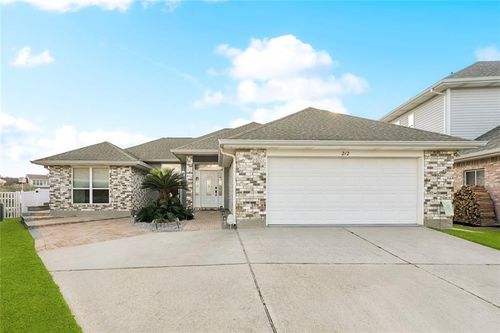 212 Eydie Ln, Slidell, LA, 70458-9108 | Card Image