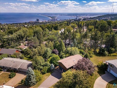 324 Howtz St, Duluth, MN, 55811 | Card Image