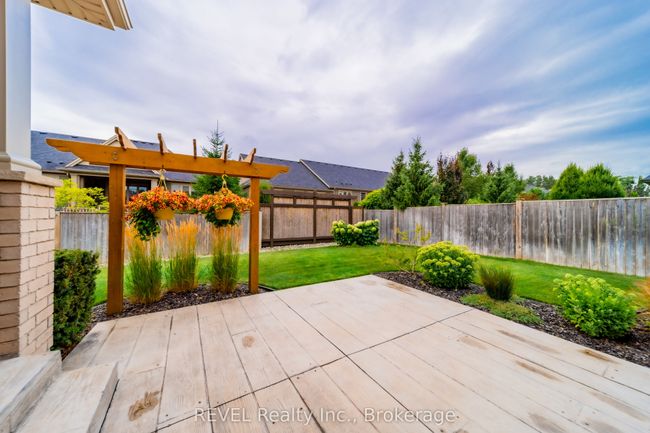 5 Tulip Tree Rd, House attached with 4 bedrooms, 3 bathrooms and 2 parking in Saint Davids ON | Image 17