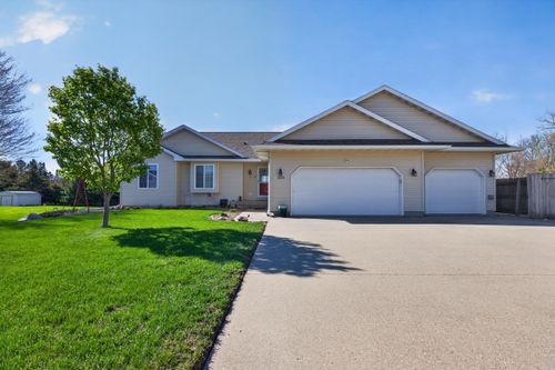 1225 10th St, Jesup, IA, 50648-1090 | Card Image