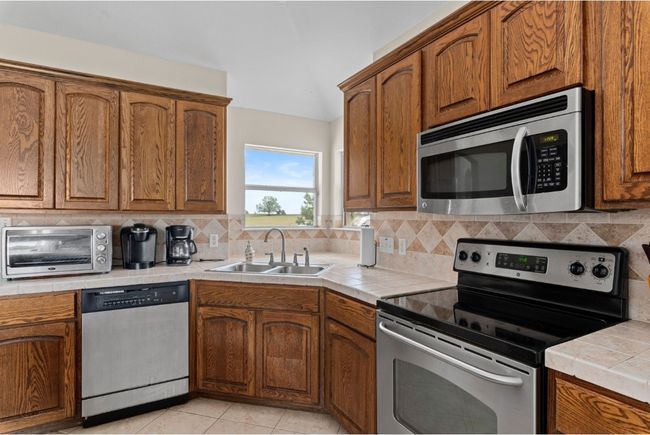 341 Brown Rd, House other with 3 bedrooms, 2 bathrooms and 4 parking in McDade TX | Image 9