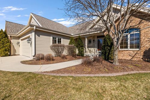 4-1432 Red Oak Drive, Hartford, WI, 53027 | Card Image