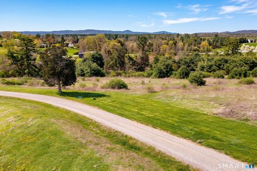 8 Red Mountain Rd, Lakeville, CT, 06039-2312 | Card Image