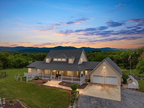 1050 Almond Dr, LURAY, VA, 22835-3527 | Card Image
