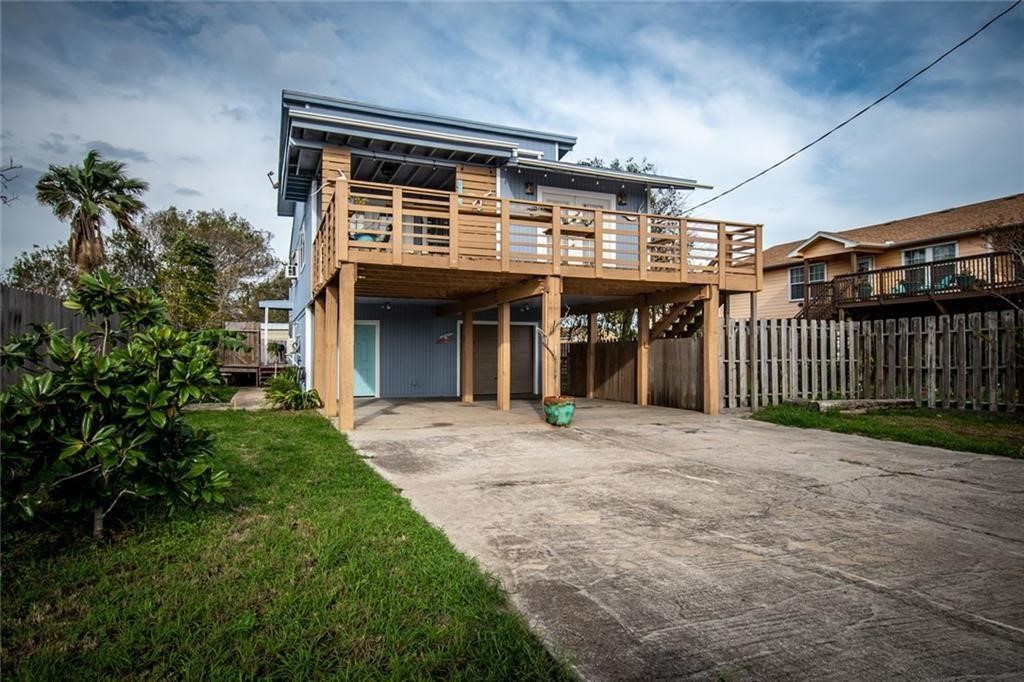 Lakeside Dr, Corpus Christi, TX 78418