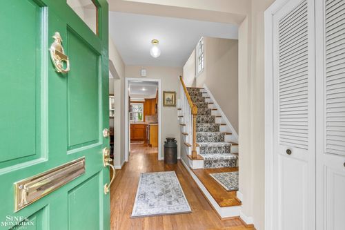 1344 Torrey Rd, Grosse Pointe Woods, MI, 48236-2340 | Card Image