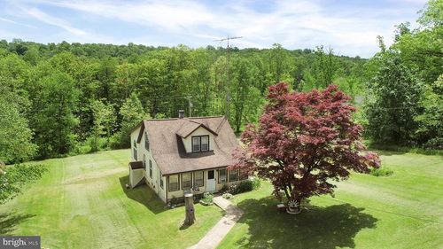 2478 Route 35 S, EAST WATERFORD, PA, 17021-7196 | Card Image