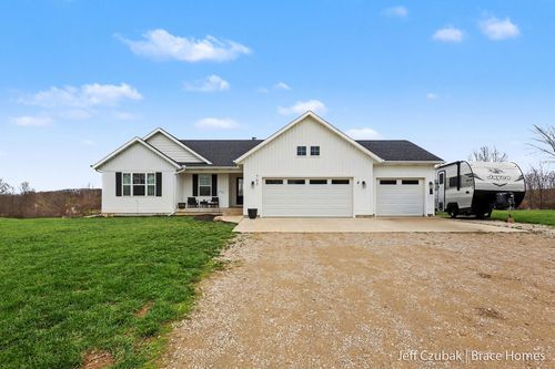 703 140th Ave, Wayland, MI, 49348-9766 | Card Image