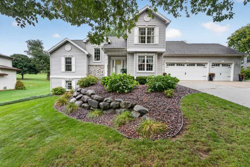 1604 Three Wood Drive, Mount Horeb, WI, 53572 | Card Image