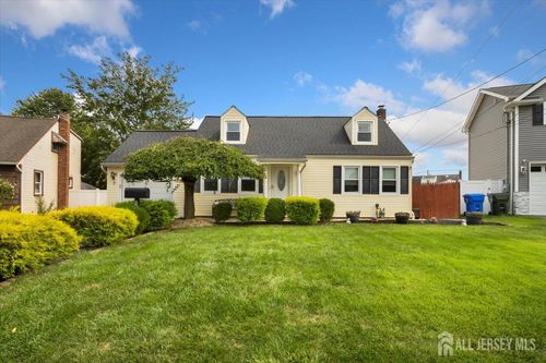 8 Canterbury Ln, Colonia, NJ, 07067-3002 | Card Image