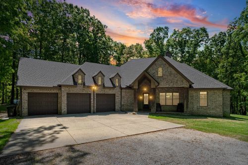 760 Sugar Hill Dr, Moscow, TN, 38057-8156 | Card Image