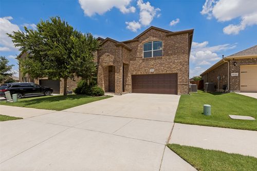 15748 Prairie Grass Ln, Fort Worth, TX, 76177-2055 | Card Image