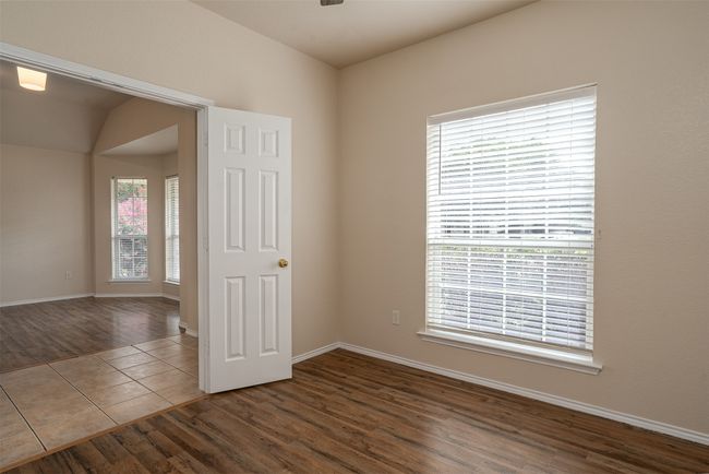 4th Bedroom/Office | Image 7