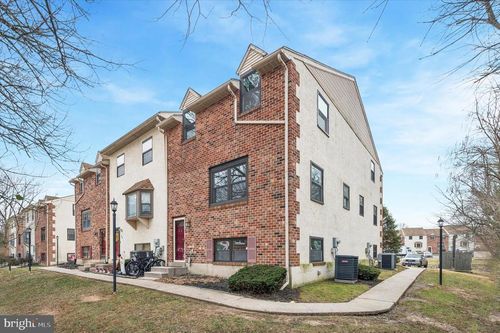 50-50 Silver Lake Ter, MORTON, PA, 19070 | Card Image