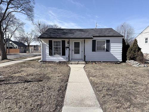 5701 N 79th St, Milwaukee, WI, 53218-2106 | Card Image