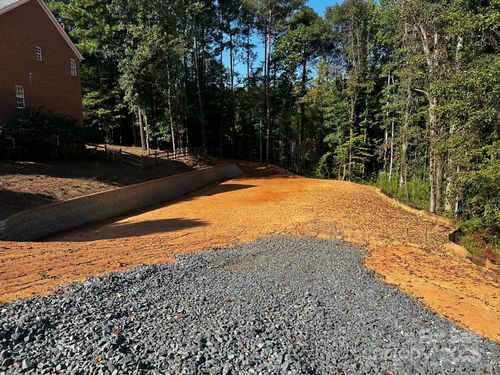 12111 Overlook Mountain Dr, Charlotte, NC, 28216-6710 | Card Image