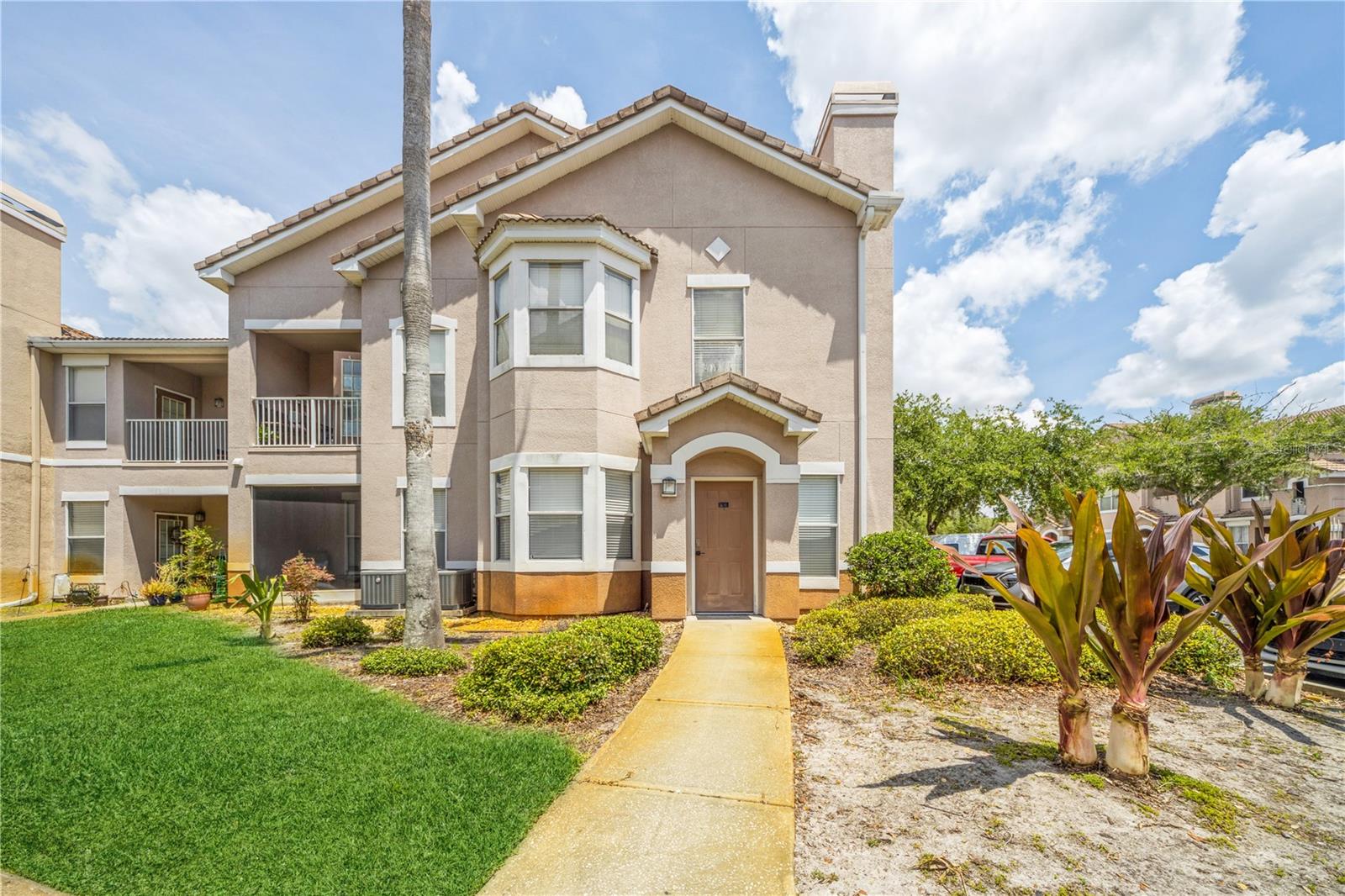 Villa Creek Dr, Tampa, FL 33647