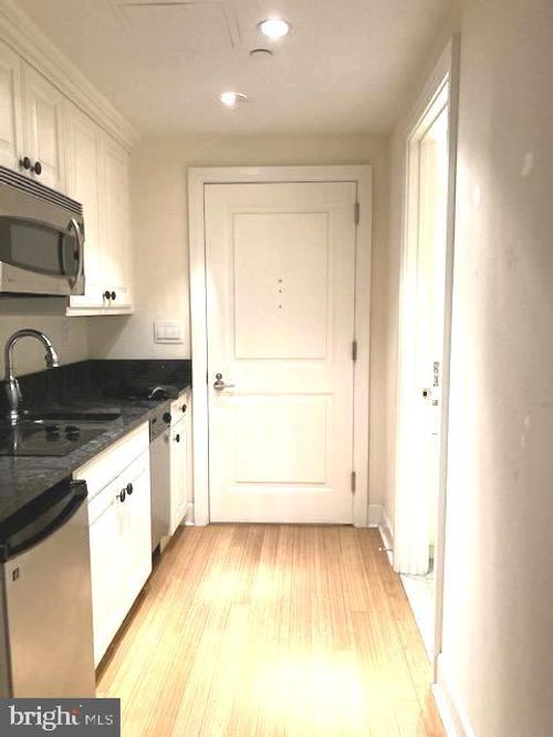 2016-1701 Locust St, PHILADELPHIA, PA, 19103-6344 | Card Image
