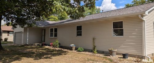 214 Northwood Ln, Salem, IL, 62881-2513 | Card Image