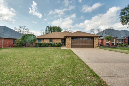 803 Twin Creek Drive, Mansfield, TX, 76063 | Card Image