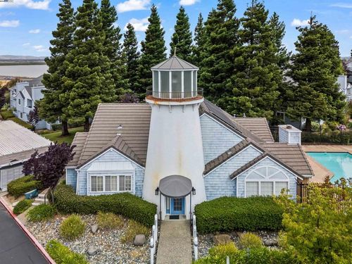 405 Lighthouse Dr, Vallejo, CA, 94590-4031 | Card Image