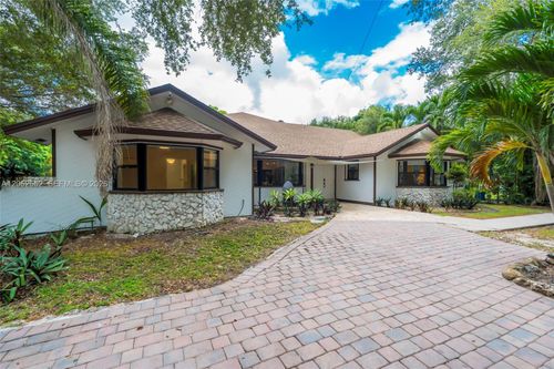 18180 Sw 66th St, Southwest Ranches, FL, 33331-1801 | Card Image