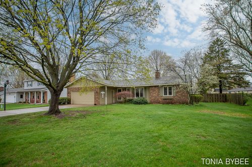 2594 West Chester Drive, Zeeland, MI, 49464 | Card Image