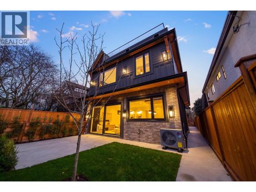 2-1841 Parker St, Vancouver, BC, V5L2L1 | Card Image