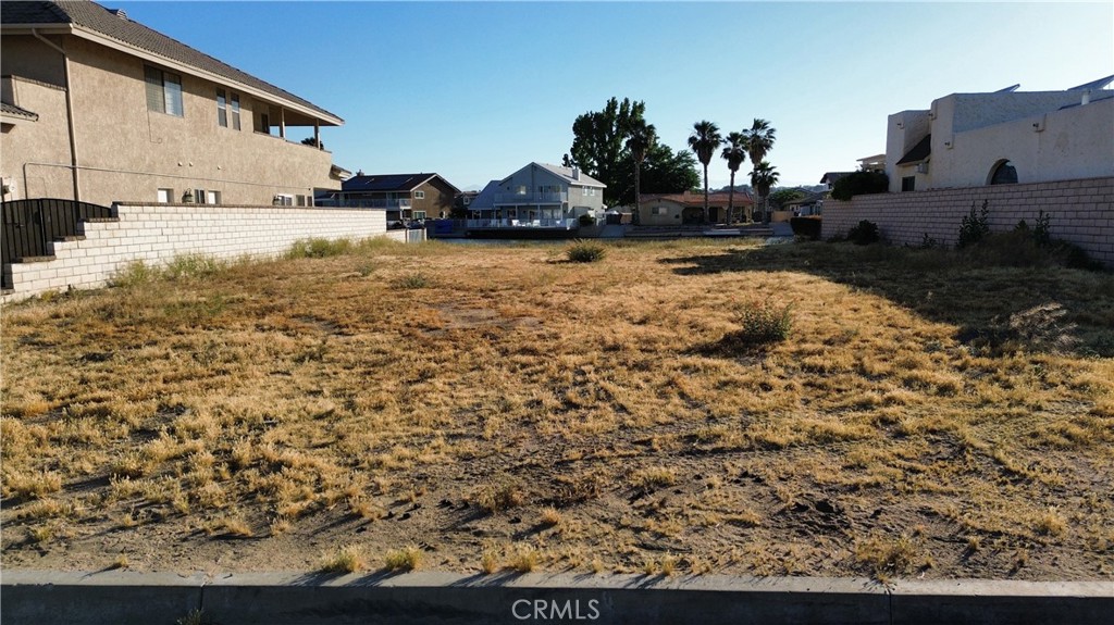 Land in Victorville