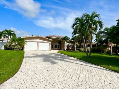 2573 Se 9th St, House other with 3 bedrooms, 2 bathrooms and null parking in Pompano Beach FL | Image 1